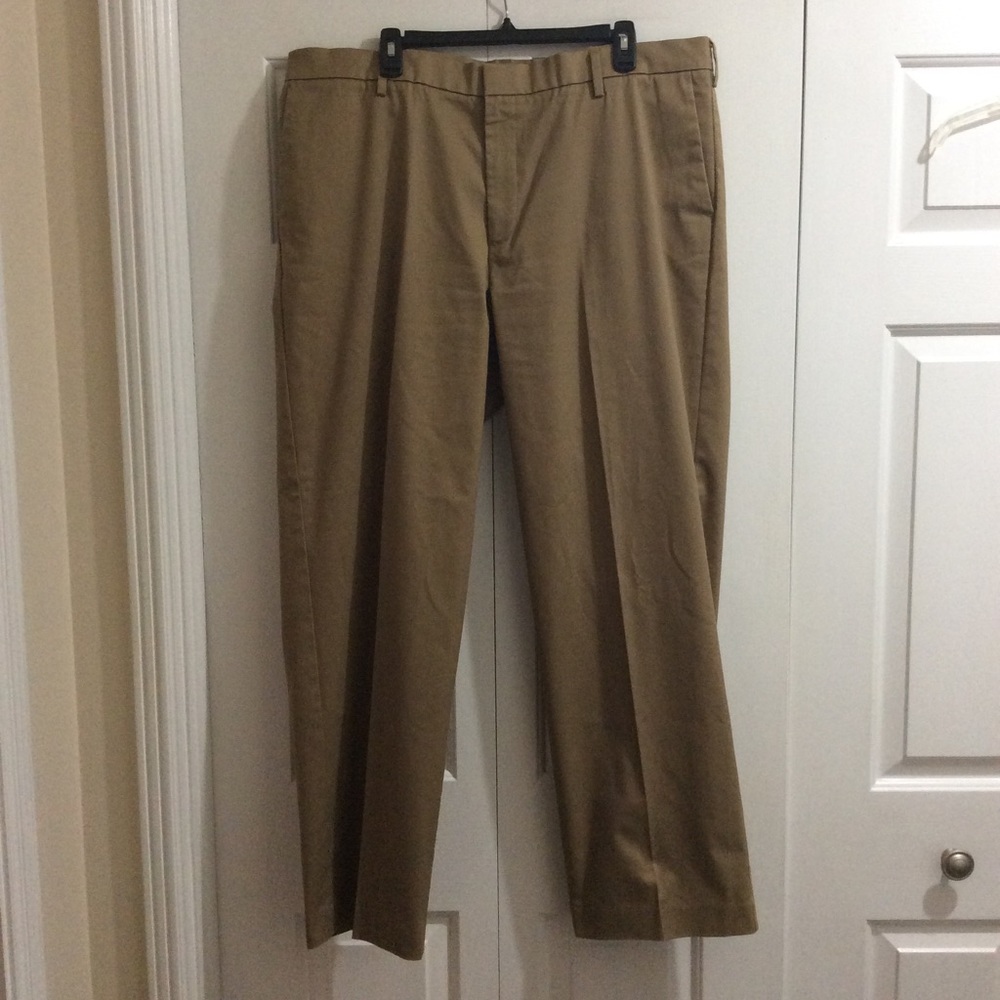 Men’s Khaki Dockers